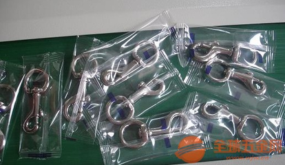 小五金包裝機的應用與優勢